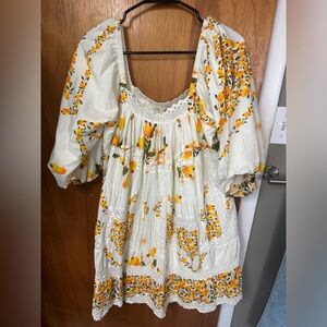 Farm Rio Size M Dress